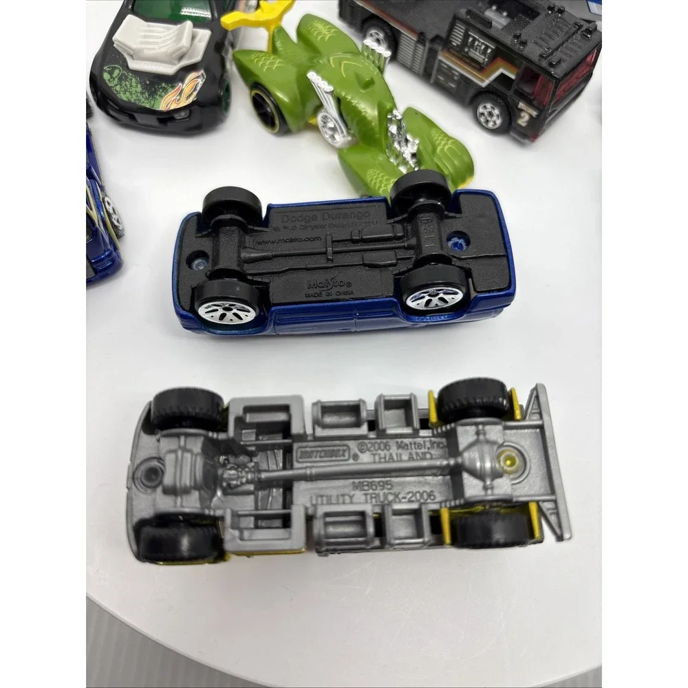 Mixed Lot of 10 Cars Hot Wheels Maisto Mattel From The 2000s Airplane‎ Race Cars